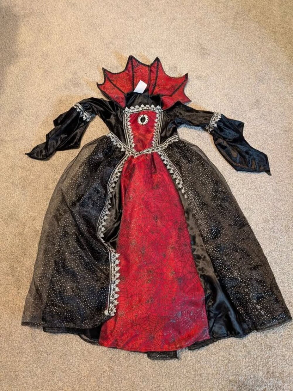 Cracker barrel vampire queen costume 4/5t